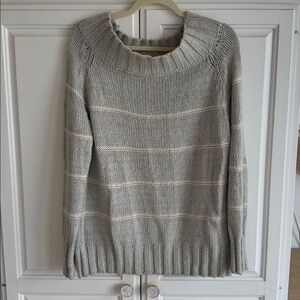 Billabong Light Gray striped Knit Sweater. Can be worn off the shoulder.